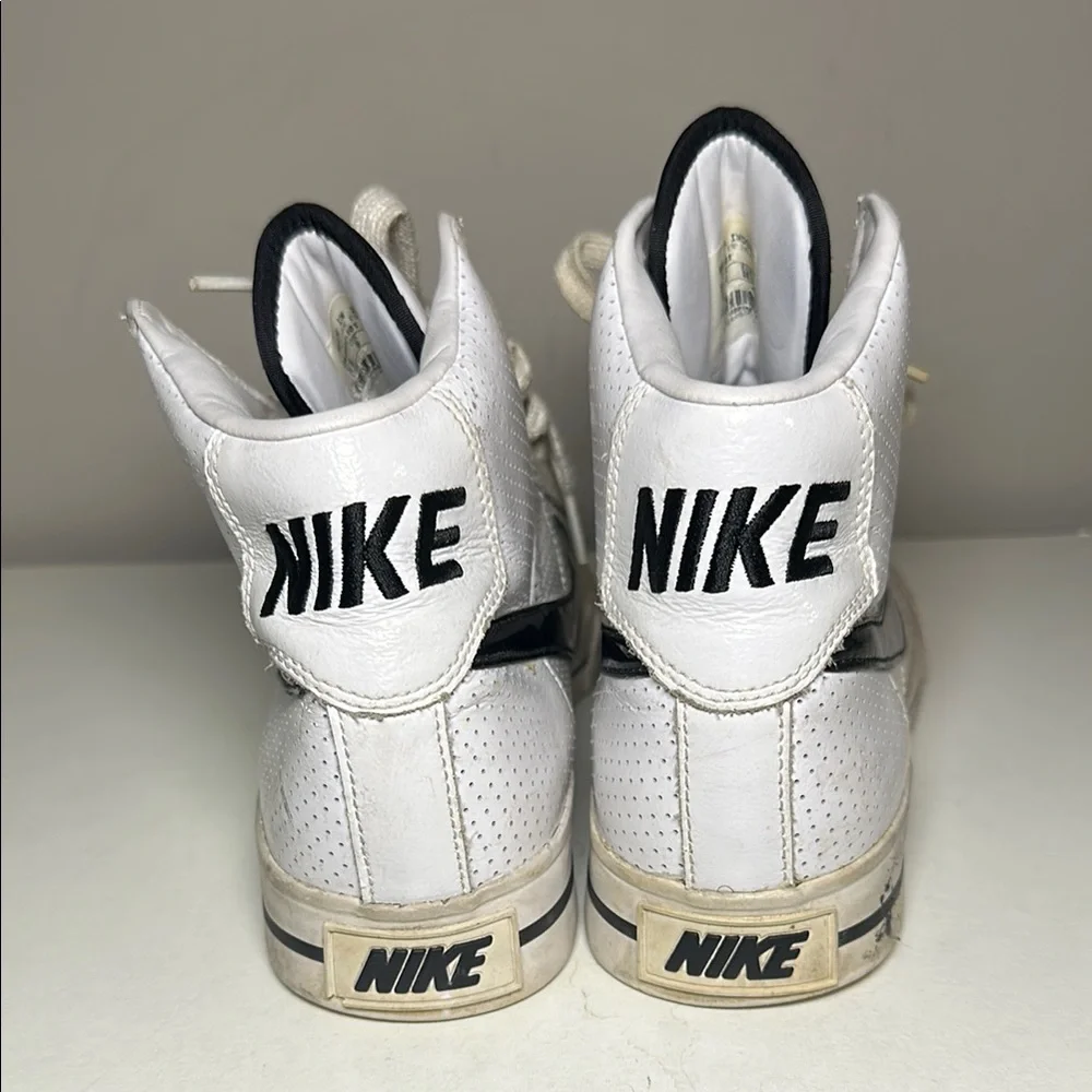 Nike sweet classic White and Black High-Top Sneakers